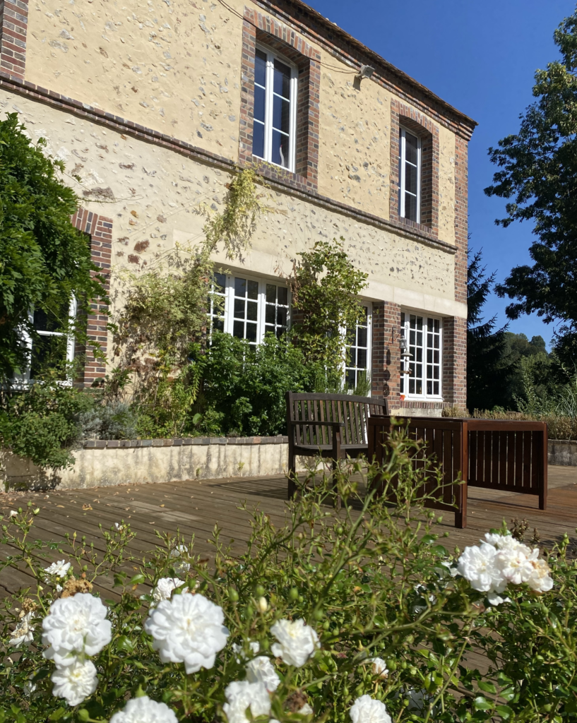 Résidence serious game design - maison dans le Perche en lisière de forêt
